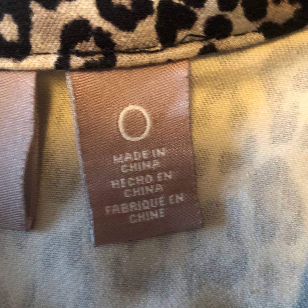 NWOT Leopard Print Button-Up Jacket - image 5